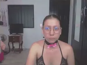 Linda_naomy  live sex cam