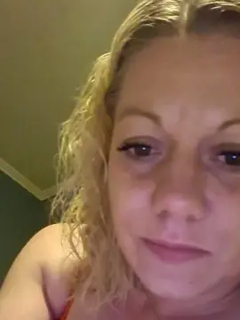 Geilblondje35  live sex cam