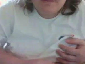 Giuly16190  live sex cam