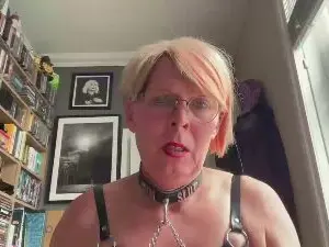 Slutjeexposed  live sex cam