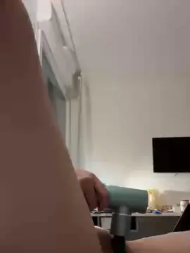 Demili  live sex cam