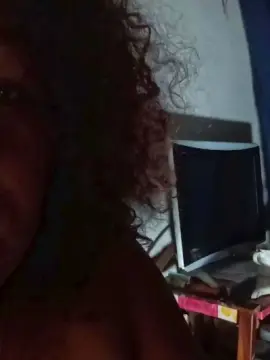 Quobi  live sex cam
