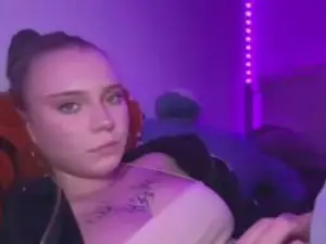 ArdelleHodos  live sex cam