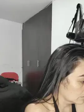 Ladiosa69_hot  live sex cam