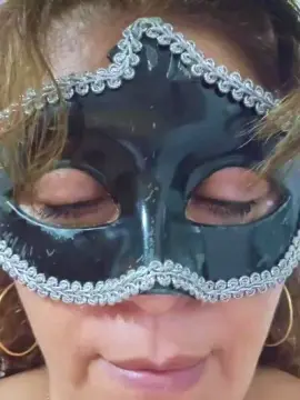 Solcito40  live sex cam