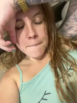 Larinha200  live sex cam