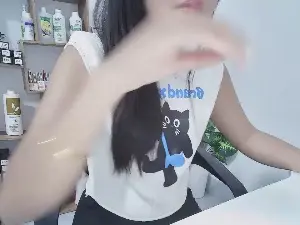 Lilyy  live sex cam