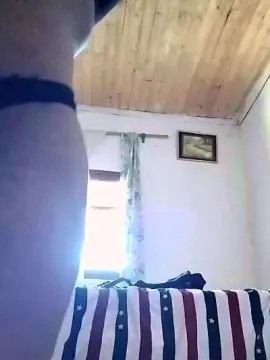 Lorielove  live sex cam