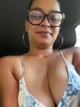 Vicky  live sex cam