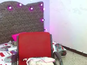 Astrii_33  live sex cam