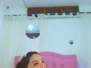 Astrii_33  live sex cam