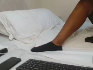 Hairy_squiter  live sex cam
