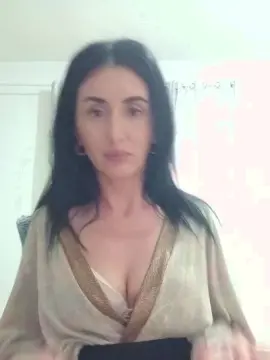 Lola05love  live sex cam