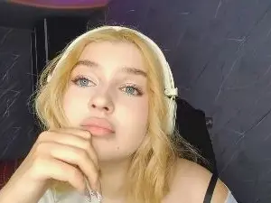 RendaChalfin  live sex cam