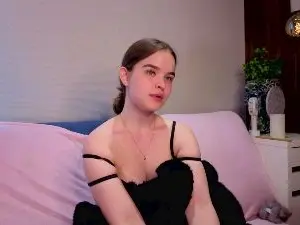 IvanaLippe  live sex cam