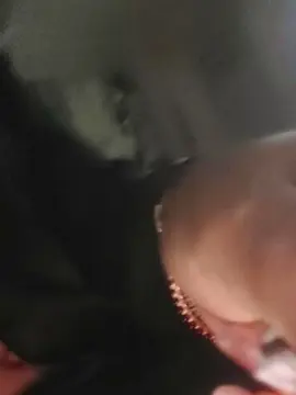 Milf233  live sex cam