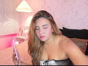 Brenda_Brm  live sex cam