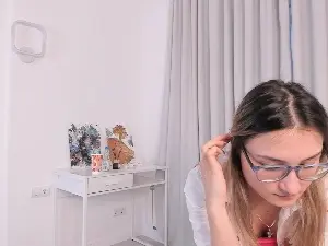 SerinaSurran  live sex cam