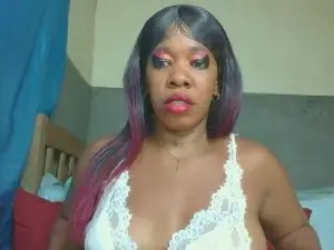Maevah3  live sex cam