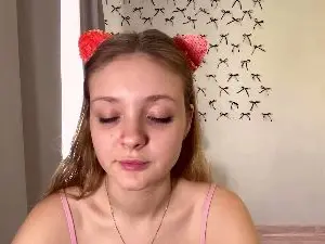 SuziFairbanks  live sex cam