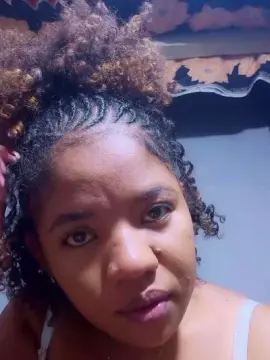Cynthiah2  live sex cam