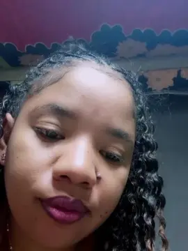 Cynthiah2  live sex cam