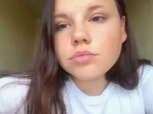 ElkeStidham  live sex cam