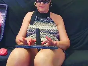 Madame_Luxury  live sex cam