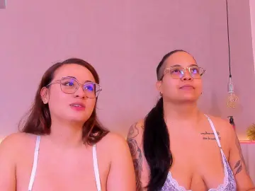 Saraandelliee  live sex cam