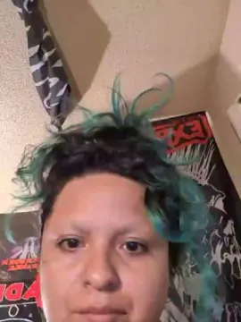 Syrenlasirena  live sex cam