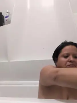 Syrenlasirena  live sex cam