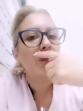 G_I_N_E_B_R_A  live sex cam