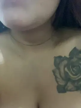 Melmorenaaaaa  live sex cam