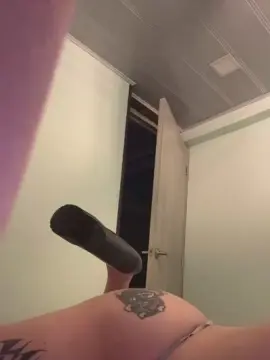 Valennsmith  live sex cam