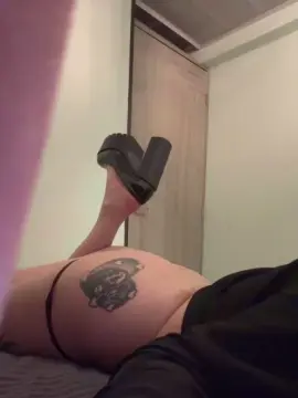 Valennsmith  live sex cam