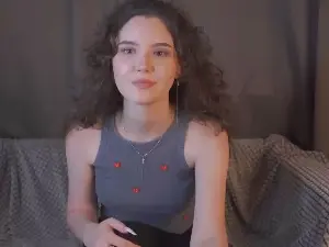 LoisLanum  live sex cam