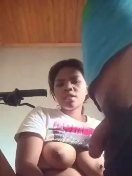Mylah  live sex cam