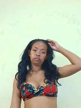 Prisci  live sex cam