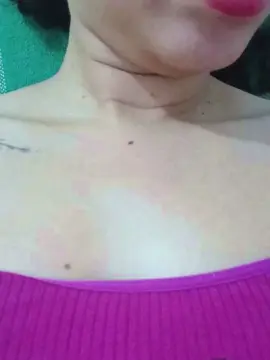 Venuseyes66  live sex cam