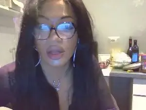 Gatubelaaa  live sex cam