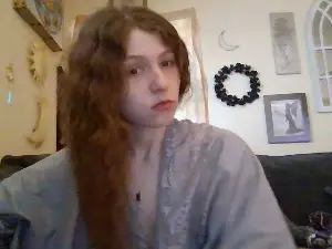 QueenCrimson  live sex cam