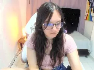 Wandaa_sg  live sex cam