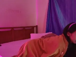 Moonl3  live sex cam