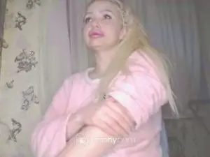 Anouki  live sex cam