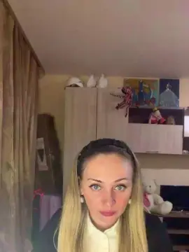 Loldoll  live sex cam