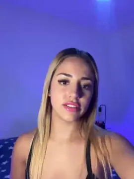 Camila8  live sex cam
