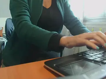 Pareja35y45  live sex cam