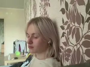 MirellaDavis  live sex cam