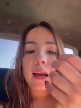 Bellacuttie  live sex cam