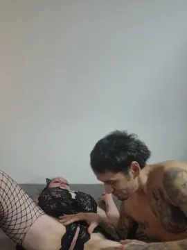 Dominator420hot  live sex cam